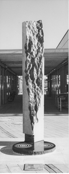 Die Quelle, Skulptur, Otto Berndt Steffen, 1998, Petit Granit