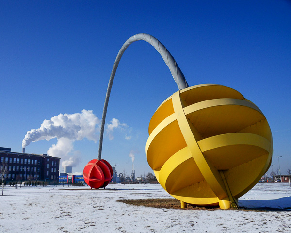 Transformation, Kunst am Bau, Otto Berndt Steffen, 2000, Stahl